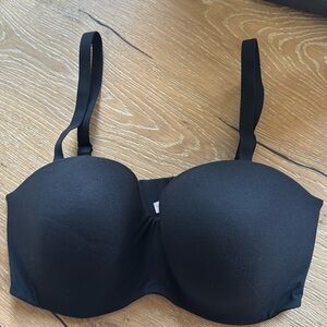 Black Strapless Bra